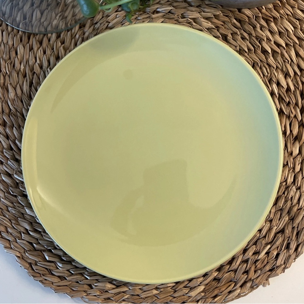 IKEA Fargrik Sweden 12011 Lime Green Light Salad Plate 8 1/4"